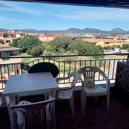 Oasis Olbiamare Apartament *